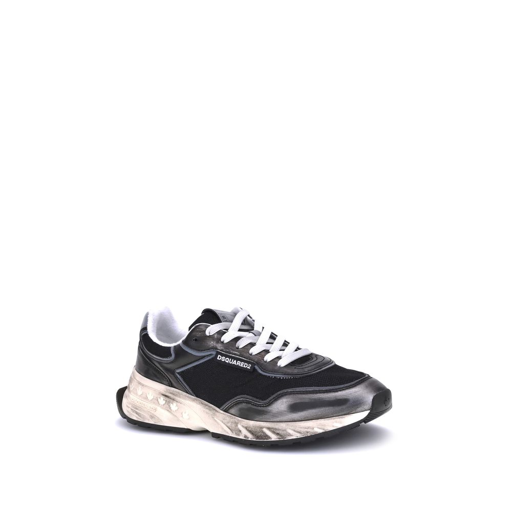 Black Calf Leather Bos Taurus Athletic SneakersDsquared2’s Sprinter Sneakers combine bold design and retro styling with a modern twist. The upper lace-up closure ensures a secure fit, while the paneled design with worn-in vintage effect gives an unmistaka