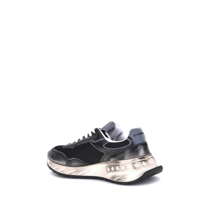 Black Calf Leather Bos Taurus Athletic SneakersDsquared2’s Sprinter Sneakers combine bold design and retro styling with a modern twist. The upper lace-up closure ensures a secure fit, while the paneled design with worn-in vintage effect gives an unmistaka