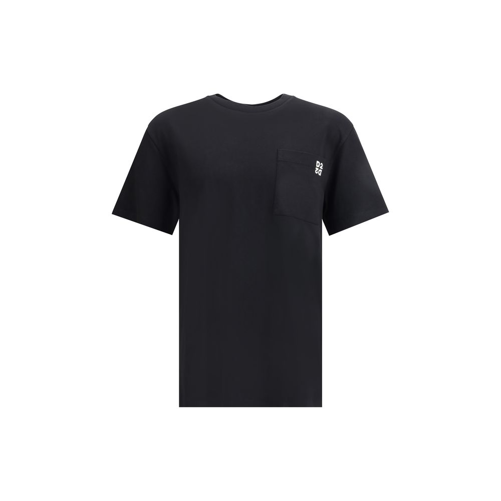 Black Cotton T-ShirtTwin pack T-shirt by Dsquared2, made of soft high-quality cotton. Crew neck model with ribbed finishes and welt pocket applied on the chest, embellished with the contrasting logo for an iconic touch. Regular fit that guarantees comfort