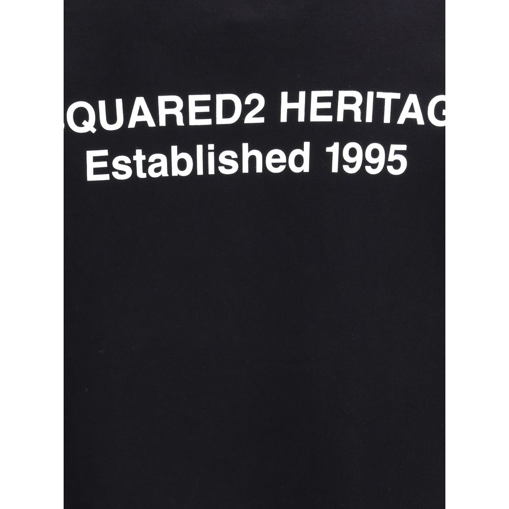 Black Cotton SweatshirtMen’s soft cotton Sweatshirt by Dsquared2 features a plush interior for extra comfort. The ribbed crew neck ensures a comfortable, structured fit. The back features the brand’s iconic contrasting monogram, a distinctive detail that