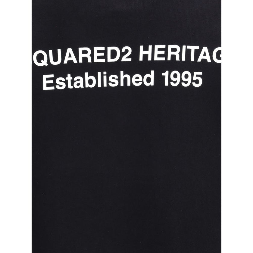 Black Cotton SweatshirtMen’s soft cotton Sweatshirt by Dsquared2 features a plush interior for extra comfort. The ribbed crew neck ensures a comfortable, structured fit. The back features the brand’s iconic contrasting monogram, a distinctive detail that