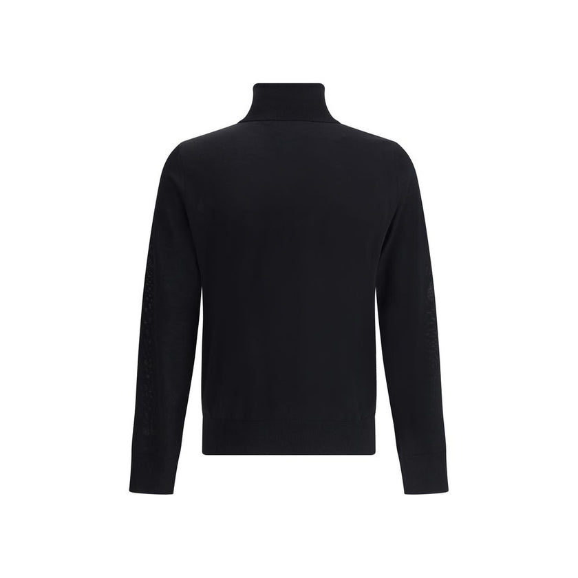 Black Fleece Wool TurtleneckVirgin wool turtleneck Sweater by Dsquared2 features a soft high collar that can be turned up as desired. Ribbed cuffs and hem ensure a snug and comfortable fit. The front is embellished with the iconic tone-on-tone embroidered
