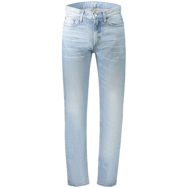 Blue Cotton Men JeansElevate your wardrobe with the timeless sophistication of Calvin Klein Standard Straight Jeans. Expertly crafted to embody the perfect fusion of classic styling and modern sensibilities, these jeans boast a washed effect for that effo