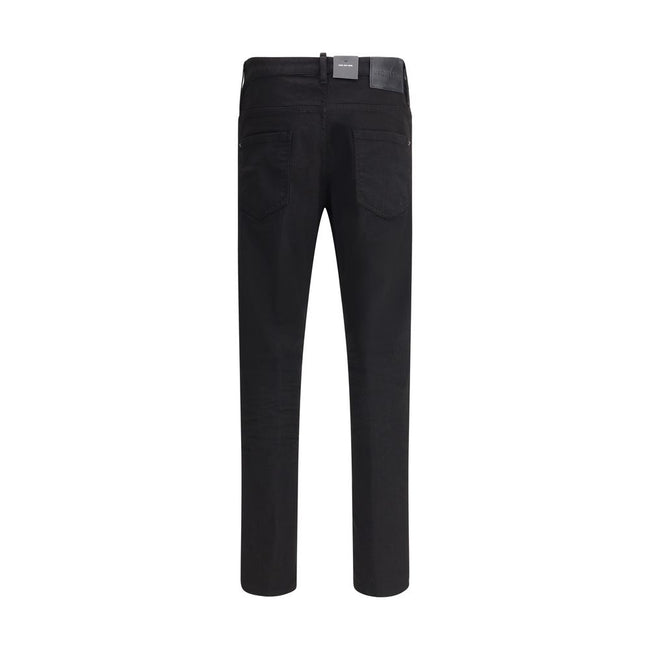 Black Cotton Skinny JeansThe Cool Guy Jeans by Dsquared2 are a skinny model with a modern and sophisticated design, perfect for a bold and stylish look. The five-pocket model offers practicality and a slim cut that enhances the silhouette. The front closu