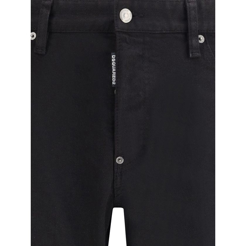 Black Cotton Skinny JeansThe Cool Guy Jeans by Dsquared2 are a skinny model with a modern and sophisticated design, perfect for a bold and stylish look. The five-pocket model offers practicality and a slim cut that enhances the silhouette. The front closu