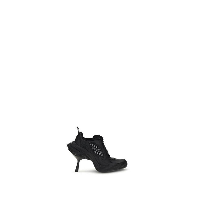 Monday Heel SneakersBalenciaga’s Monday Heel Sneakers are made of cowhide leather and polyester, featuring a curvature that gives a distinctive, modern design. The worn effect and exposed topstitching enhance the model’s lived-in, handcrafted aesthetic. T