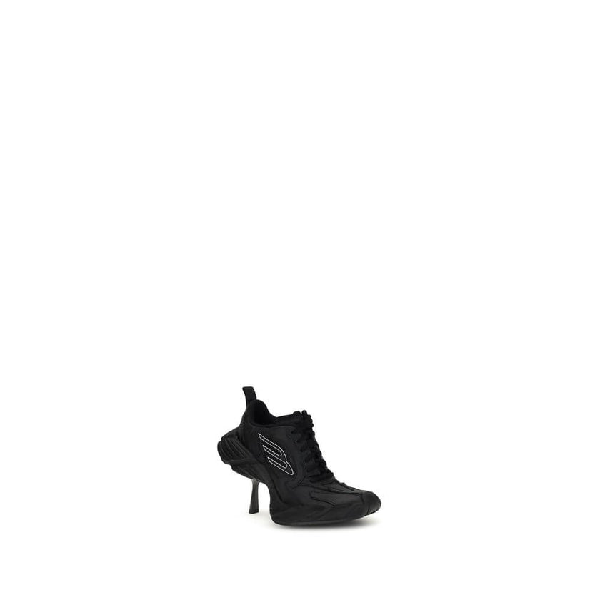 Monday Heel SneakersBalenciaga’s Monday Heel Sneakers are made of cowhide leather and polyester, featuring a curvature that gives a distinctive, modern design. The worn effect and exposed topstitching enhance the model’s lived-in, handcrafted aesthetic. T