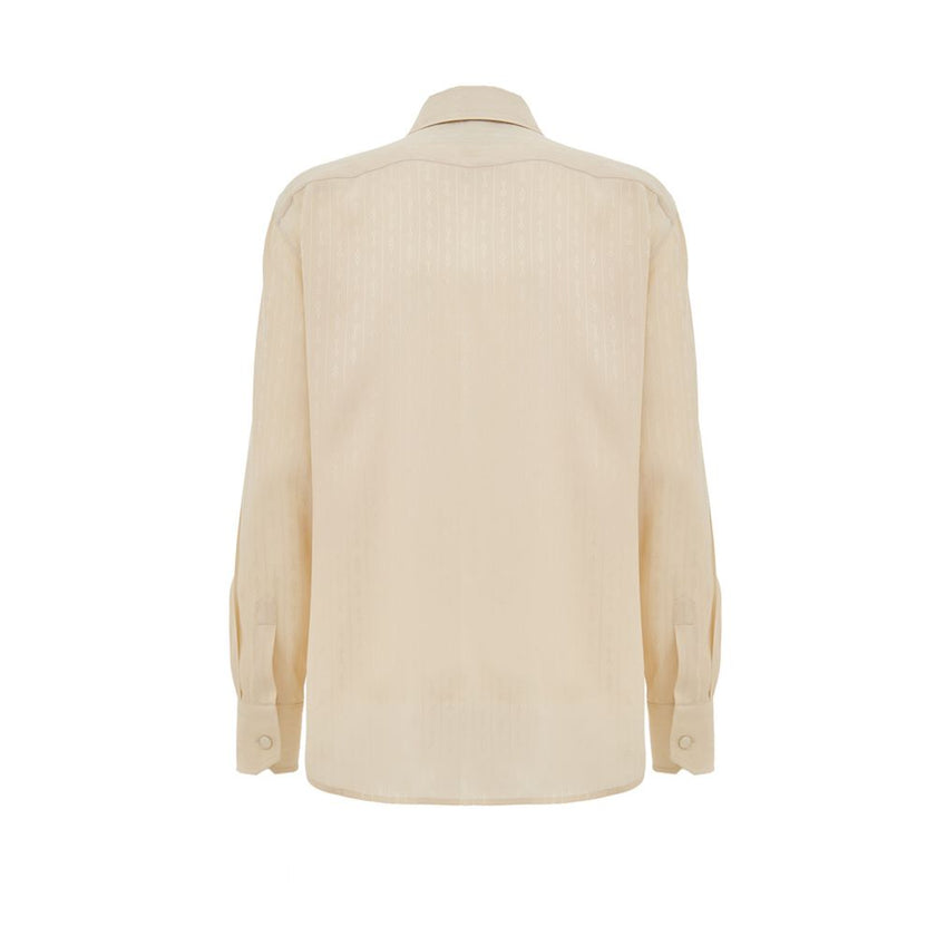 Beige Silk Pattern ShirtBeige Silk Shirt Horsebit Print Gucci. Classic collar, front fastening with fabric-covered buttons. Tone-on-tone stripes with allover horsebit print, rounded at the bottom. Composition: 100% Silk Internal SKU: 25GIU203 Brand SKU: 7