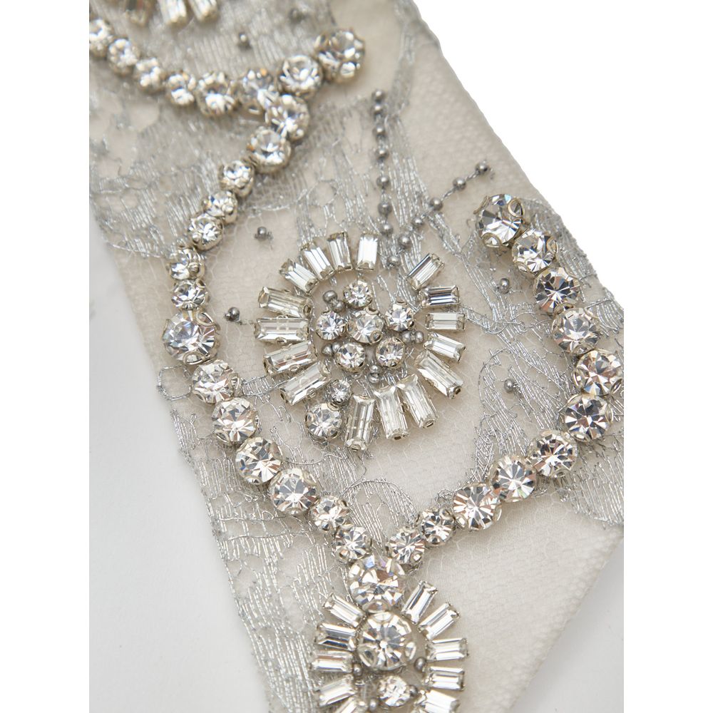 White Cotton Dress ShirtWhite Shirt with Removable Jewel Collar Gucci. Front fastening with covered buttons, long sleeves, removable classic collar covered with decorated tulle and crystals, Korean collar. Regular fit. Composition: 100% Cotton Internal SK