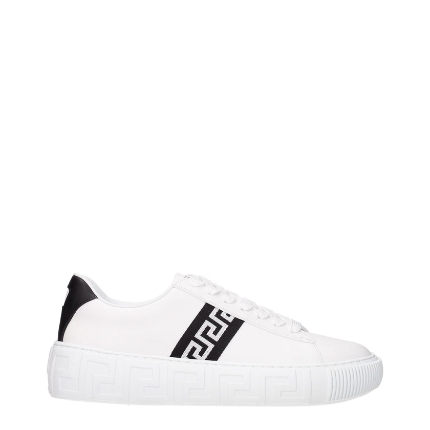 White Leather SneakersDescription: The product with MPN DSU84041A007752W020 and code F69426 leather in white is a sneakers designed by Versace. It has features like side detail, front logo. Additional Info: Style: Casual Closing type: Lace up Closure Mate
