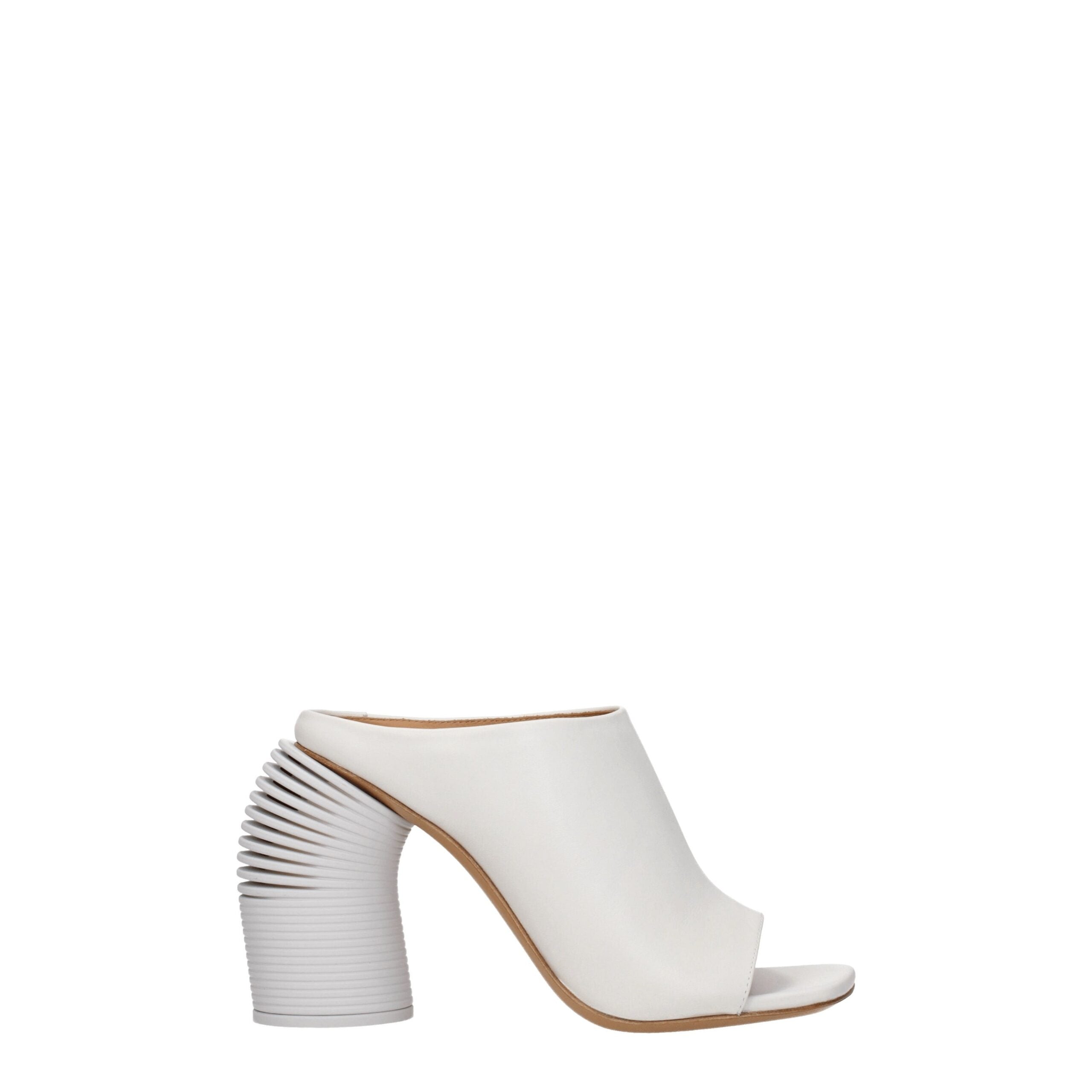 White Leather Platform SandalsDescription: The product with MPN OWIH048LEA0020372 and code F76060 leather in white is a sandals designed by Off-White. Additional Info: Style: Casual Materials: Leather Shoe sole: Leather Heel height: 10.5 cm Shoe tip: Open