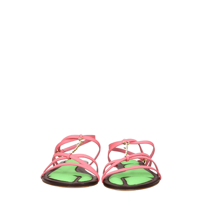 Pink Leather Flat SandalsDescription: The product with MPN 231FO0563073430 and code F76750 leather in pink is a sandals designed by Jacquemus. It has features like front logo. Additional Info: Color details: Gold Style: Casual Closing type: Buckle Closure