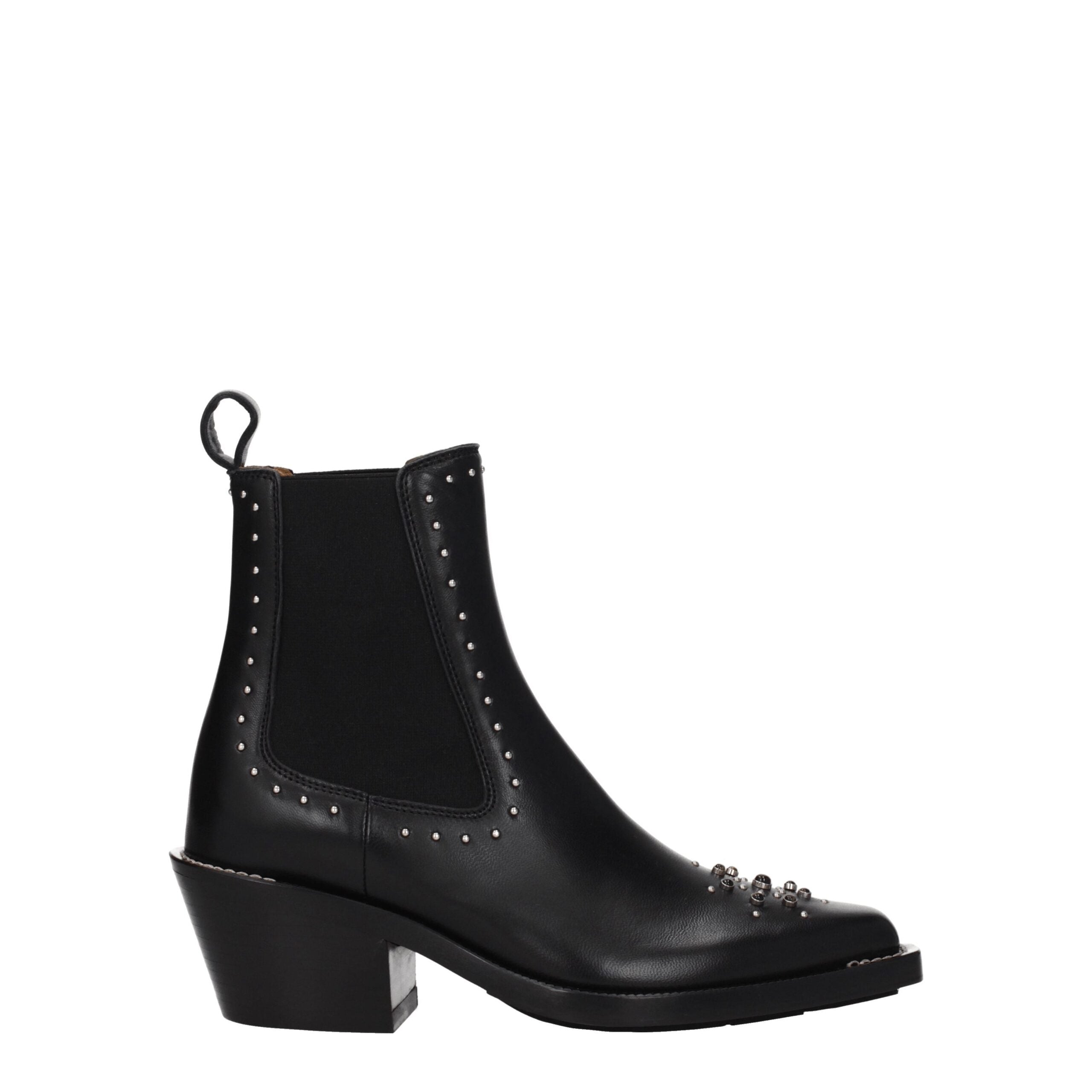 Black Leather Ankle BootsDescription: The product with MPN CHC22W705AV001 and code F77636 leather in black is a ankle boots designed by Chloé. It has features like studs, stones. Additional Info: Color details: Silver Style: Casual Materials: Leather Shoe