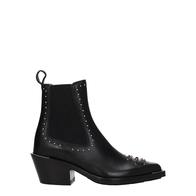 Black Leather Ankle BootsDescription: The product with MPN CHC22W705AV001 and code F77636 leather in black is a ankle boots designed by Chloé. It has features like studs, stones. Additional Info: Color details: Silver Style: Casual Materials: Leather Shoe