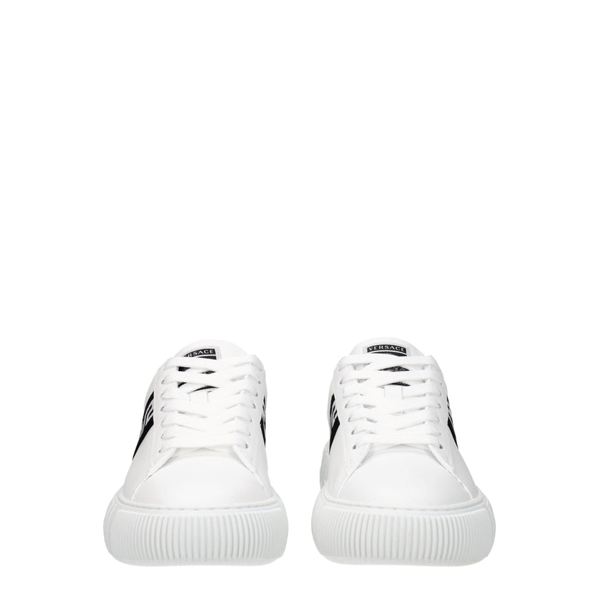 White Leather Low Top SneakersDescription: The product with MPN 10041841A007752W020 and code F78138 leather in white is a sneakers designed by Versace. It has features like front logo. Additional Info: Style: Casual Closing type: Lace up Closure Materials
