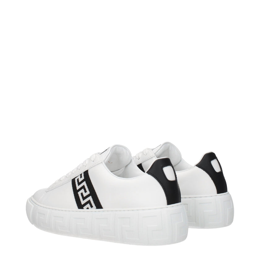 White Leather Low Top SneakersDescription: The product with MPN 10041841A007752W020 and code F78138 leather in white is a sneakers designed by Versace. It has features like front logo. Additional Info: Style: Casual Closing type: Lace up Closure Materials