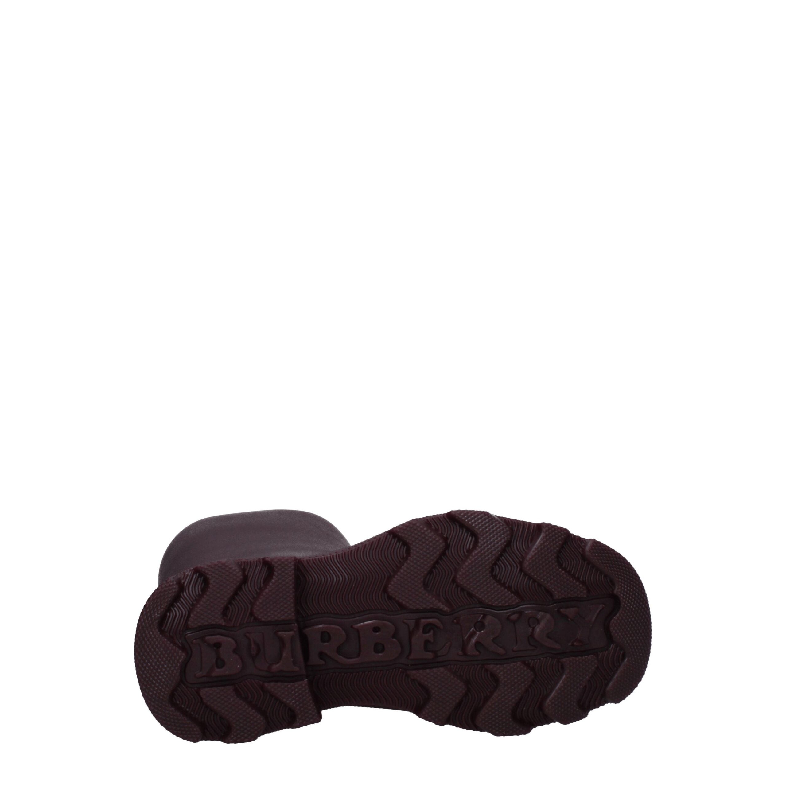 Red Cotton Rain BootsDescription: The product with MPN 8075385 and code F78317 rubber in red is a boots designed by Burberry. Additional Info: Style: Casual Materials: Rubber Shoe sole: Rubber Heel height: 3.5 cm Shoe tip: Round toe Heel type: Mid heels S