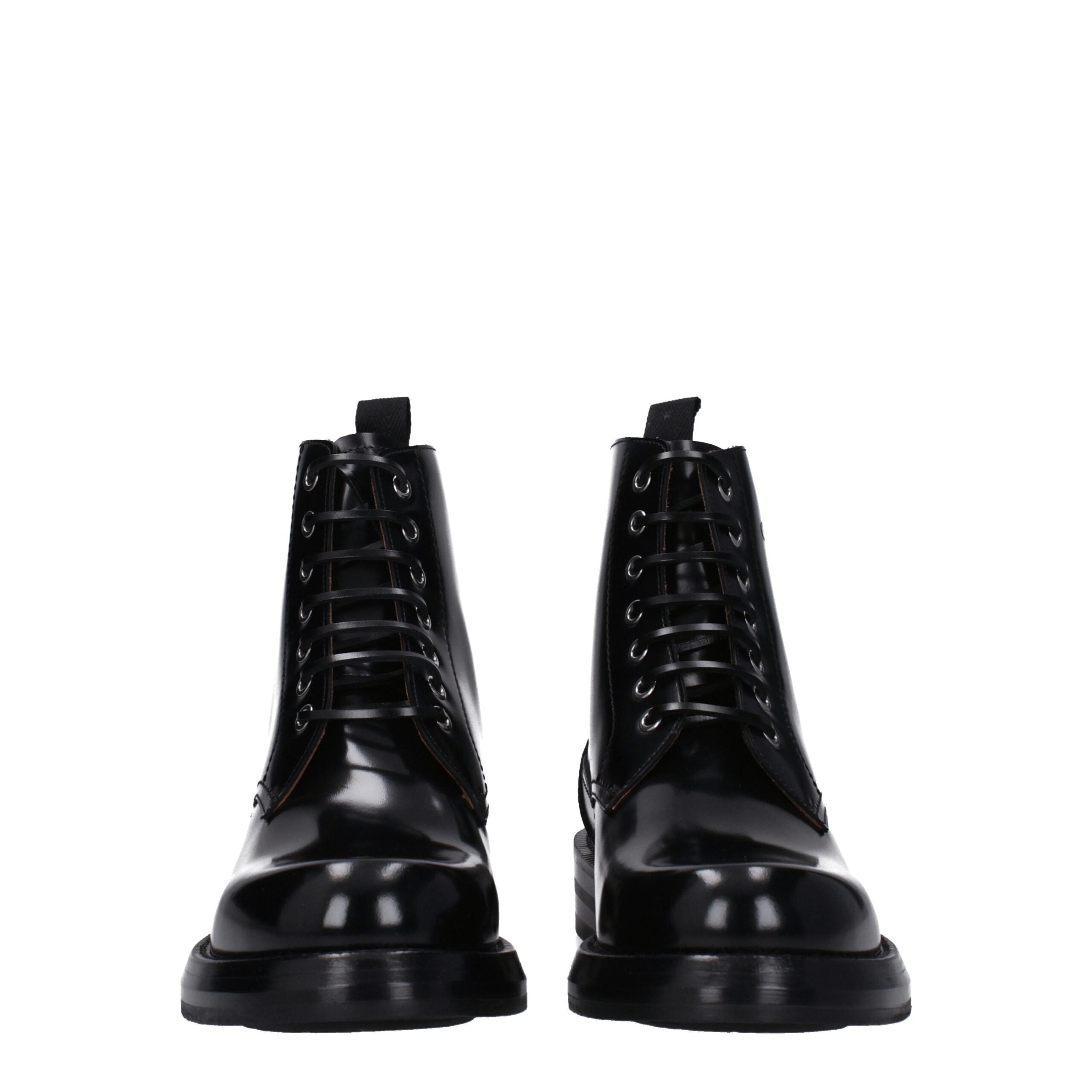 Black Leather Ankle BootsDescription: The product with MPN 3BO305ZJQ969 and code F79019 leather in black is a ankle boots designed by Christian Dior. It has features like side logo, back logo. Additional Info: Style: Casual Closing type: Lace up Closure M