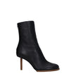 Black Leather Ankle BootsDescription: The product with MPN 233FO1163073990 and code F79089 leather in black is a ankle boots designed by Jacquemus. Additional Info: Style: Casual Closing type: Zip Closure Materials: Leather Shoe sole: Leather Heel height: