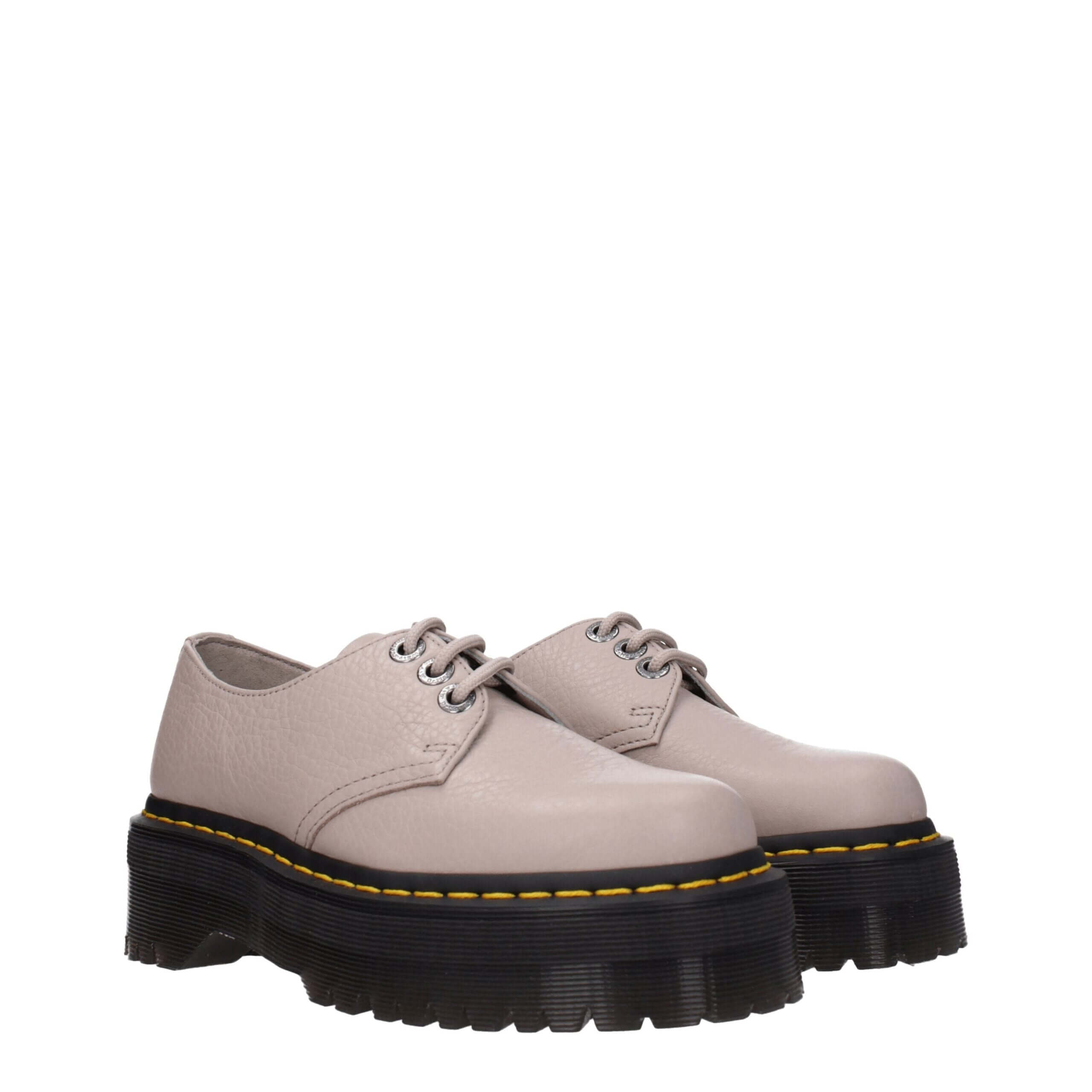 Gray Leather Oxfords And DerbiesDescription: The product with MPN D1461QUADII31167348 and code F79199 leather in gray is a lace up and monkstrap designed by Dr. Martens. Additional Info: Style: Casual Closing type: Lace up Closure Materials: Leather Shoe