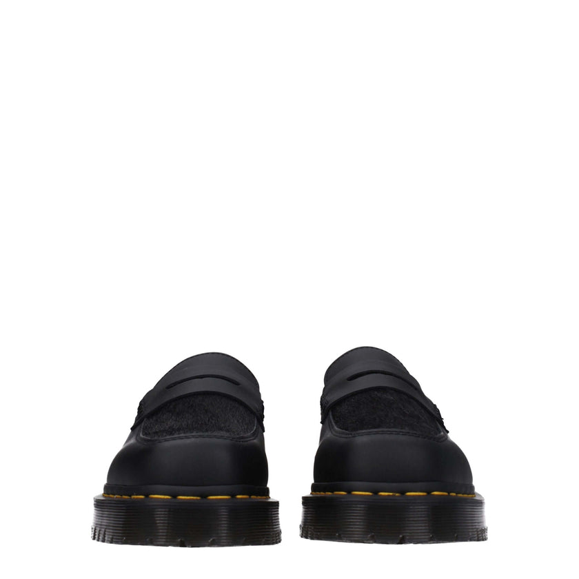 Black Leather Slip-On LoafersDescription: The product with MPN UPENTONBEXSQPNY31303001 and code F79202 leather in black is a loafers designed by Dr. Martens. Additional Info: Style: Casual Materials: Leather Shoe sole: Rubber Heel height: 3.5 cm Shoe tip: