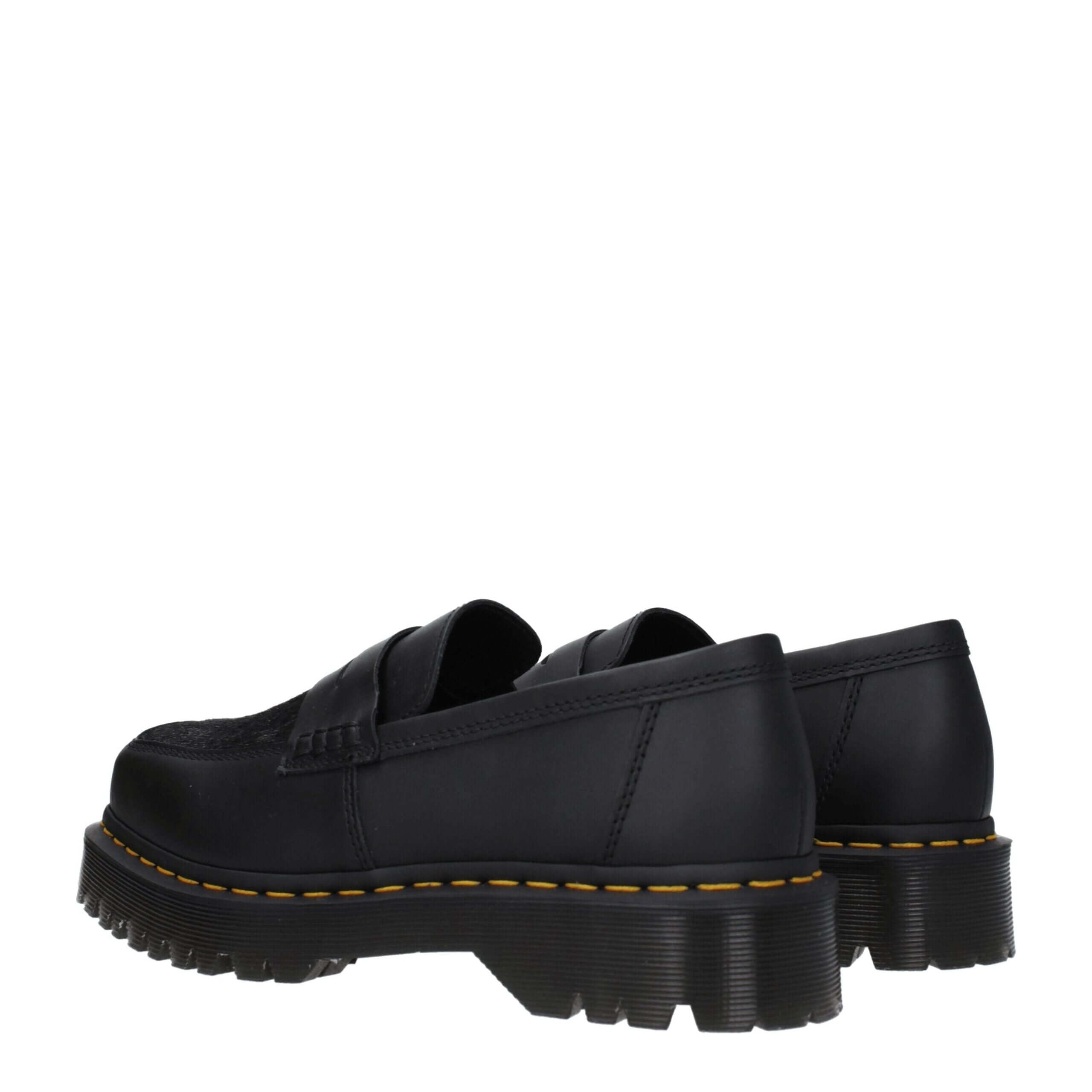 Black Leather Slip-On LoafersDescription: The product with MPN UPENTONBEXSQPNY31303001 and code F79202 leather in black is a loafers designed by Dr. Martens. Additional Info: Style: Casual Materials: Leather Shoe sole: Rubber Heel height: 3.5 cm Shoe tip: