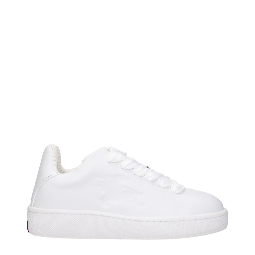 White Leather Low Top SneakersDescription: The product with MPN 8083385 and code F80772 leather in white is a sneakers designed by Burberry. It has features like side logo. Additional Info: Style: Sporty Glam Closing type: Lace up Closure Shoe sole: Rubbe