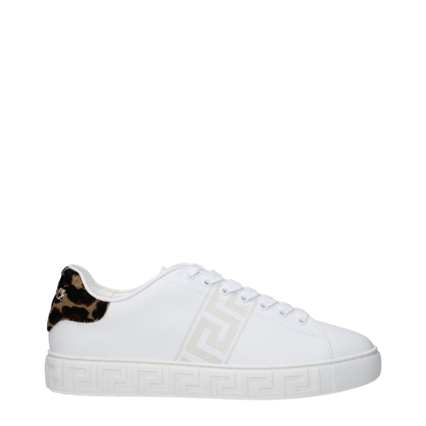 White Leather Low Top SneakersDescription: The product with MPN 10144601A124236WE10 and code F82530 leather in white is a sneakers designed by Versace. It has features like front logo, side logo, back logo. Additional Info: Closing type: Lace up Closure M