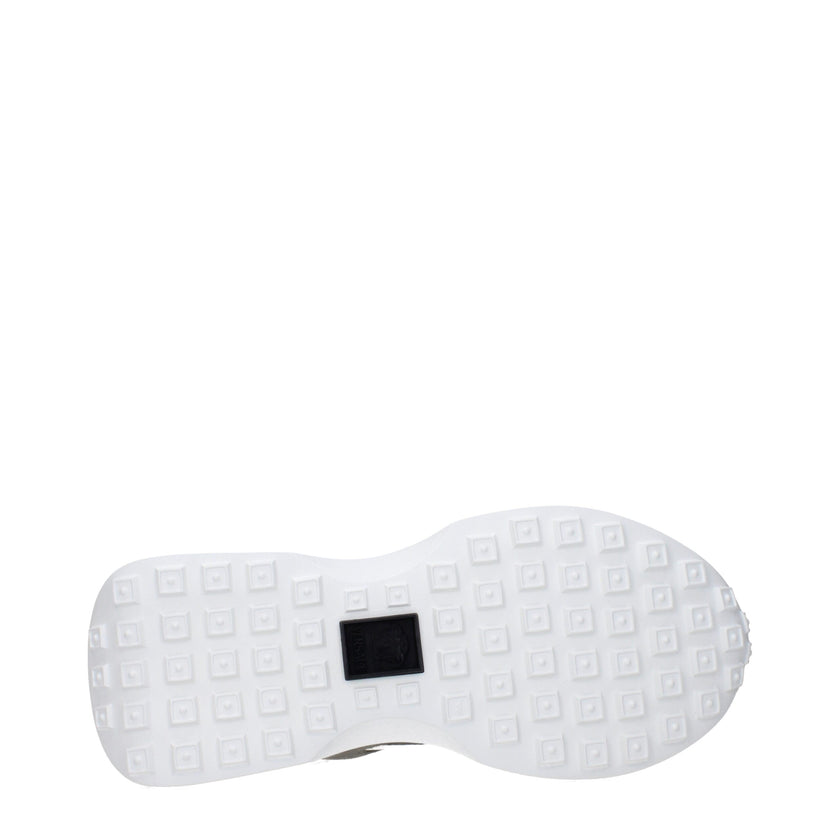 White Fabric SneakersDescription: The product with MPN 10119411A086836W480 and code F83435 fabric in white is a sneakers designed by Versace. It has features like front logo, side logo, back logo.White Fabric Sneakers${tagsVersaceAulae White Fabric Sneake