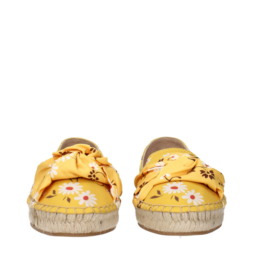 Yellow Fabric EspadrillesDescription: The product with MPN 5S037D3L8C025F0388 and code F83681 fabric in yellow is a espadrilles designed by Miu Miu. It has features like front detail.Yellow Fabric Espadrilles${tagsMiu MiuAulae Yellow Fabric Espadrilles Mi