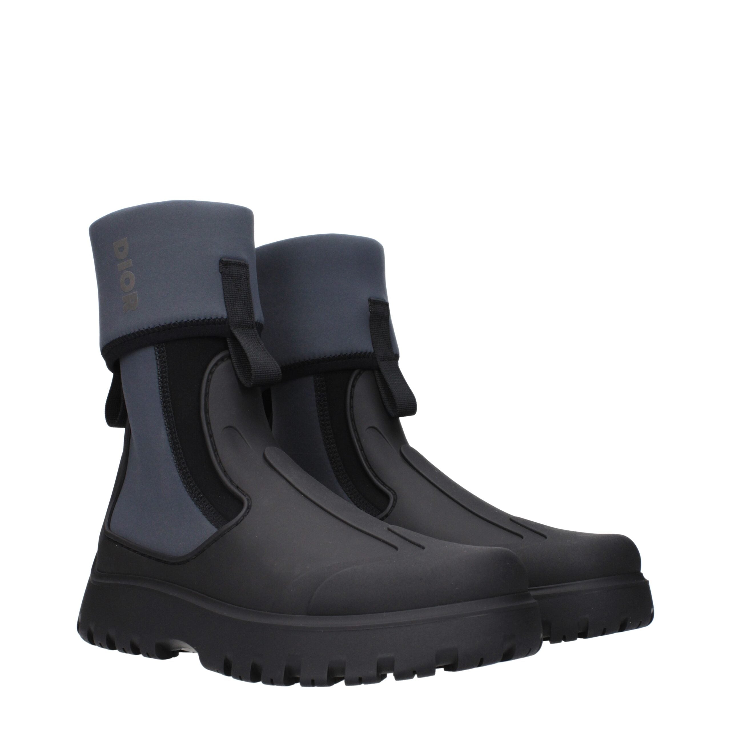 Black Cotton Ankle BootsDescription: The product with MPN 3BO308ZUR968 and code F83855 rubber in black is a ankle boots designed by Christian Dior. It has features like side logo, back logo.Black Cotton Ankle Boots${tagsChristian DiorAulae Black Cotton An