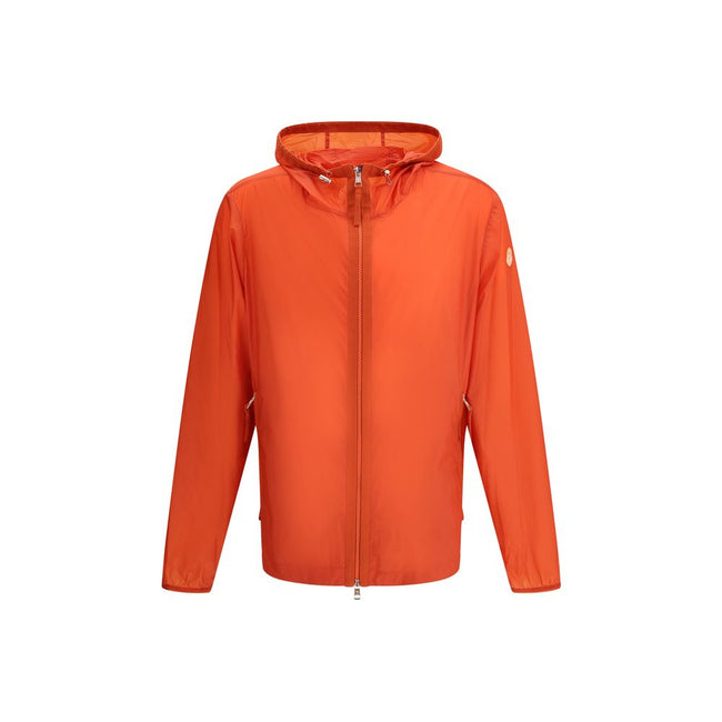 Red Nylon Shell JacketMoncler x Gilga Farm di Donald Glover Hamlin waterproof Jacket made of ripstop nylon, a highly resistant and water-repellent technical fabric, perfect for tackling variable weather conditions. It features a high collar with adjustabl