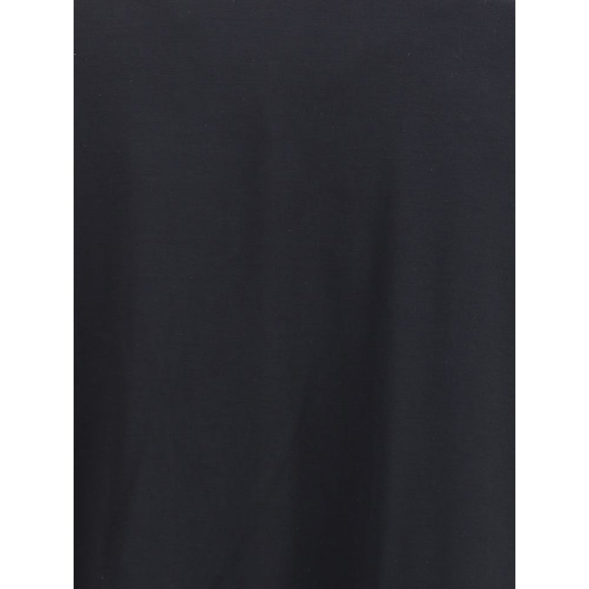 Black Wool ClothingBalenciaga’s deconstructed Blazer is a garment with a bold, contemporary style designed for those who like to dare with elegance. Unlined for a lighter, more casual effect, it features extended shoulders enhanced by internal straps that