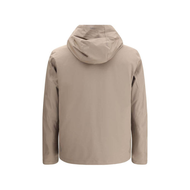 Beige Polyester Shell JacketWoolrich’s Crestmont Jacket combines functionality and versatility in a clean, contemporary design. Featuring an adjustable drawstring hood, it is designed to adapt to different weather conditions thanks to the ability to remov