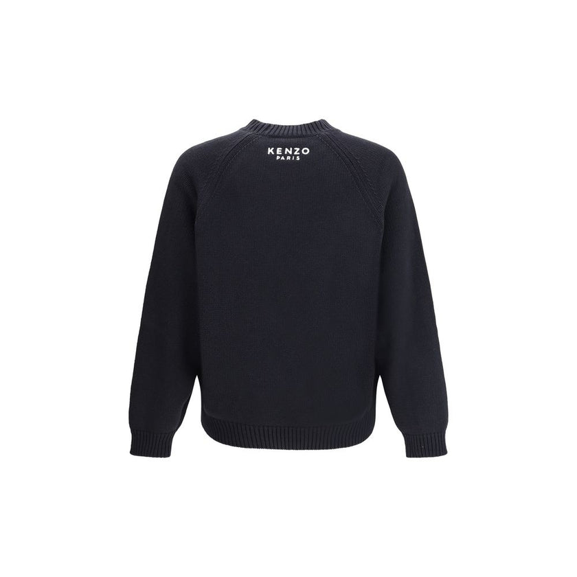 Black Cotton SweatshirtMade from a soft cotton blend, Kenzo’s Sweater features refined Boke Flower embroidery on the chest, the brand’s iconic symbol. The design features raglan sleeves that give a fluid and comfortable fit, while a ribbed crew neck, cuff