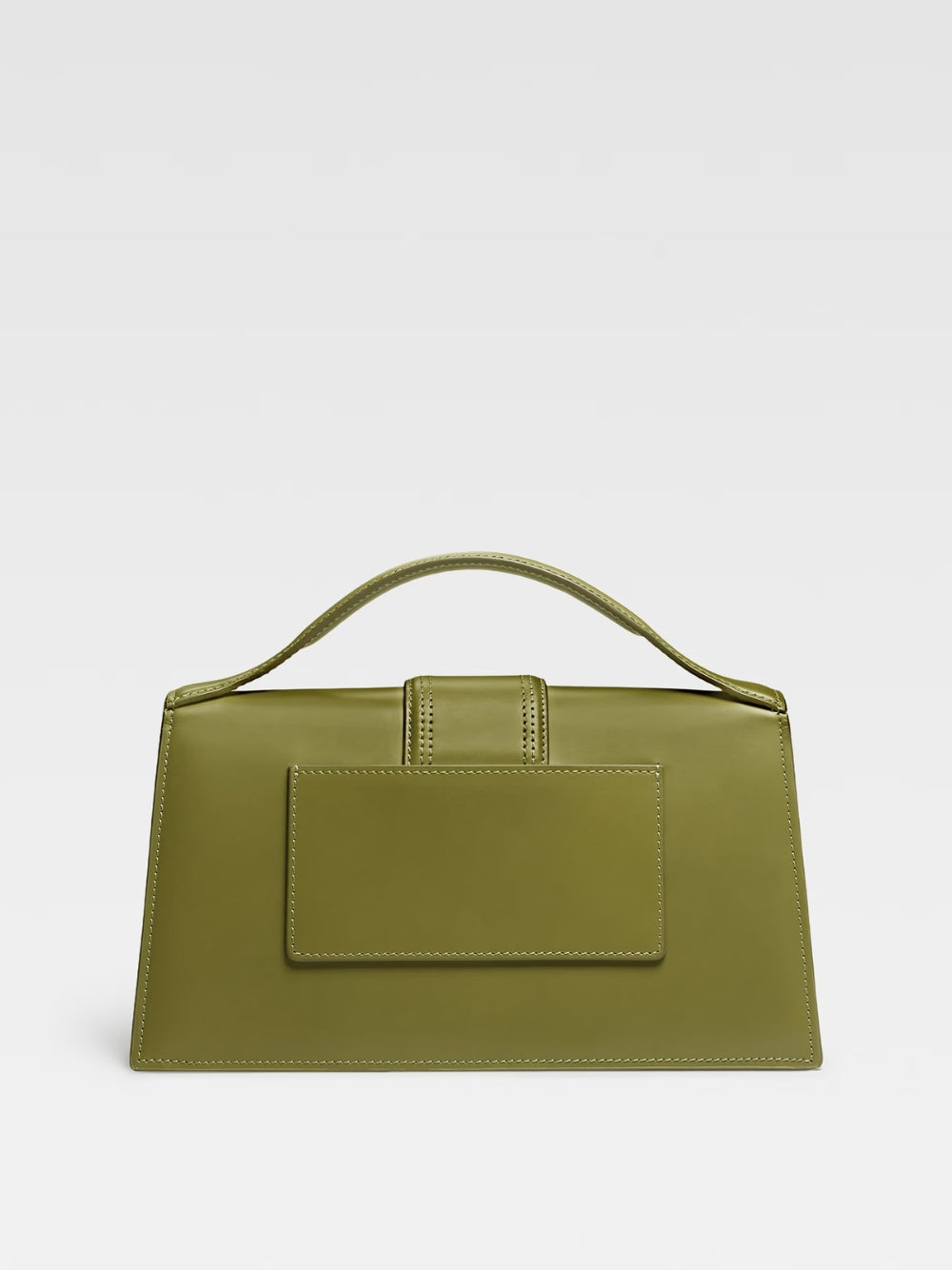 Le Grand Bambino Khaki BagJACQUEMUS Gorgeous brand new, 100% Authentic Jacquemus Le Grand Bambino Khaki Bag. Model: 213BA007-3100-560 Color: Khaki with Gold Hardware Material: Leather Bag with adjustable shoulder strap – Small handle – Removable shoulder