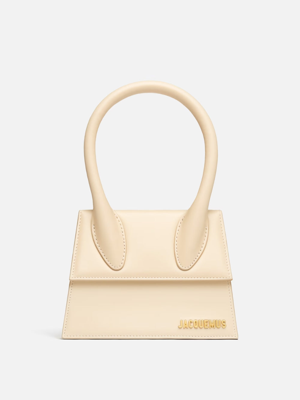 Le Chiquito Moyen Ivory BagJACQUEMUS Gorgeous brand new, 100% Authentic Jacquemus Le Chiquito Moyen Ivory Bag Model: 22E213BA002-3060-120 Color: Ivory with Gold Hardware – Reinforced handle – Magnetic flap closure – Removable long shoulder strap – Inside