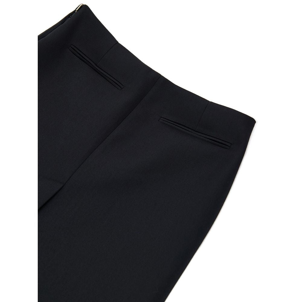 Black Wool Midi SkirtGaucho Skirt in Black Gucci. Side opening with gold hook and hidden zip, two side welt pockets, medium length. Gaucho skirt/pants model with symmetrical front/back slits. Composition: 100% Wool Internal SKU: 25GIU184 Brand SKU: 786416