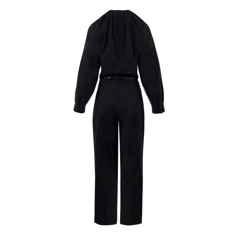 Black Wool JumpsuitBlack Tracksuit Dress with Gucci Belt. Crewneck, wide neckline adjustable with lace, long sleeves closed with button. Removable thin patent leather belt with GG logo at the waist. Wide leg. Composition: 96% Wool, 4% Elastane Internal SK