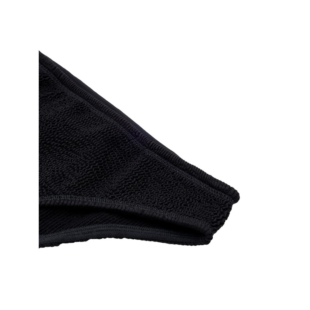 Black Polyamide BikiniTwo Piece Swimsuit in Black Mille Pieghe Bottega Veneta. In jersey with knitwear workmanship Top: Top band with elastic band on the bottom, fastening behind the neck with laces. Bottom: High-waisted culotte briefs, elastic waist. Com