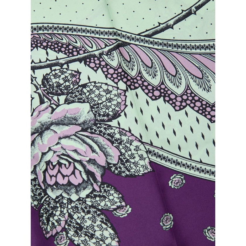 Green Silk Casual PantsGucci Print Silk Palazzo Pants. In aqua green and purple, with contrasting polka dots and flower print. Side zip opening, no button, two side welt pockets, wide leg. Composition: 100% Silk Internal SKU: 25GIU171 Brand SKU: 744909ZAP