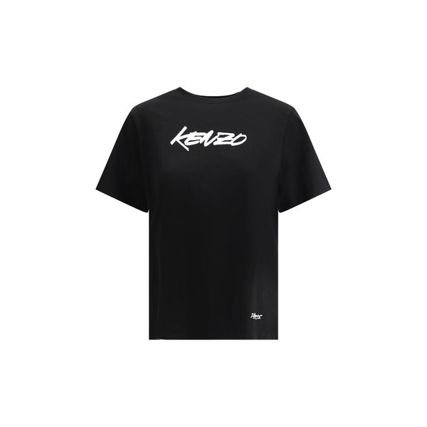 Black Cotton T-ShirtKenzo’s cotton T-Shirt is an essential garment with a strong character. Made from pure cotton, it features a ribbed crew neck that ensures comfort and durability. What makes it unique is the iconic Kenzo signature printed in contrast o