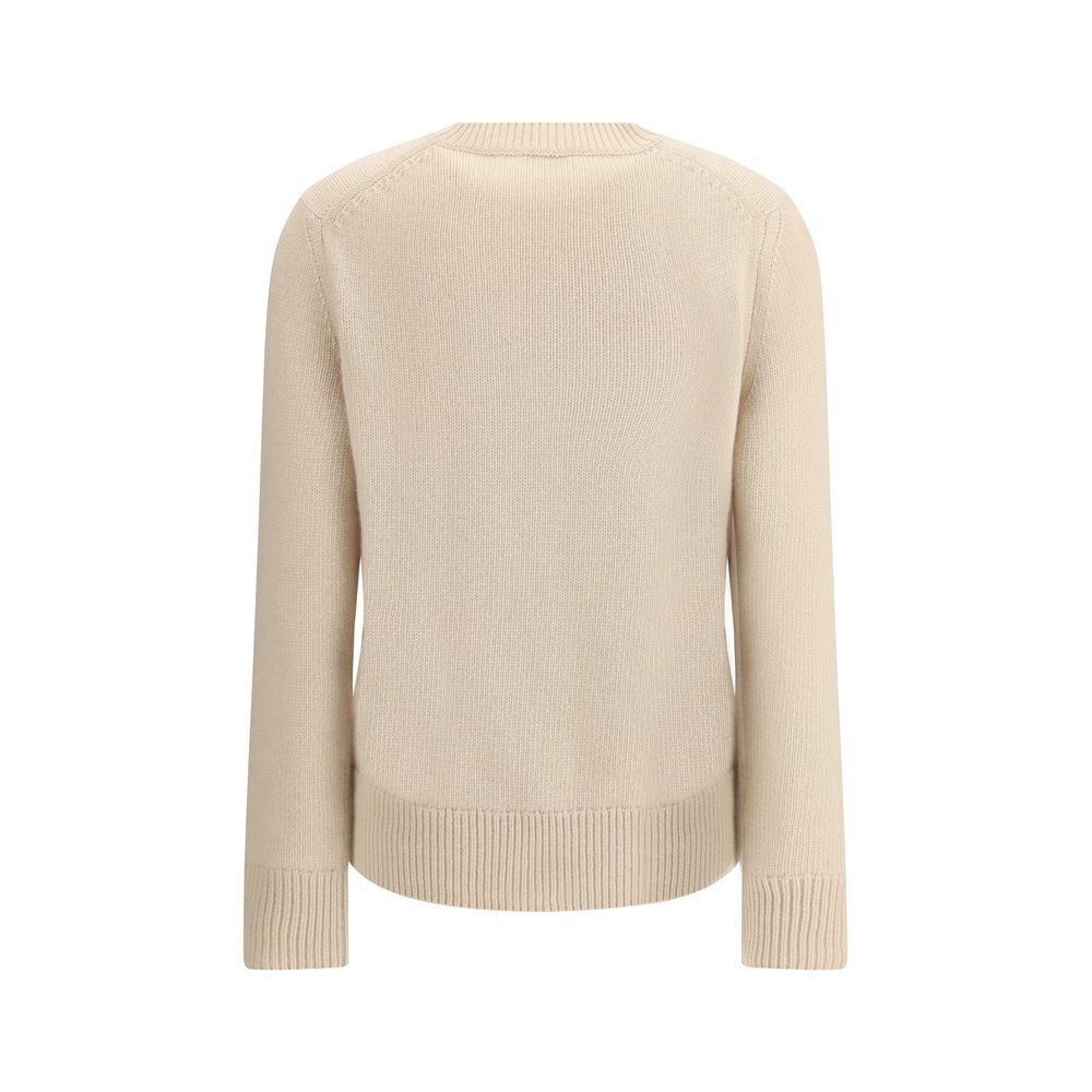 Beige Wool Cashmere SweaterBurberry’s Wool Sweater combines comfort and style thanks to its cashmere and heavy wool fabrication, with a regular fit that ensures comfort. Knit, the garment features the distinctive logo along with the famous Equestrian Knig