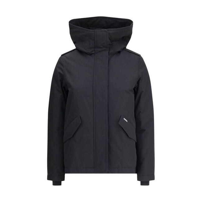 Black Cotton Shell JacketWoolrich’s padded Jacket is a practical and warm garment featuring a hooded design that offers added protection. The front closure combines a double-slider zipper and snaps for optimal security and comfort. Completing the design a