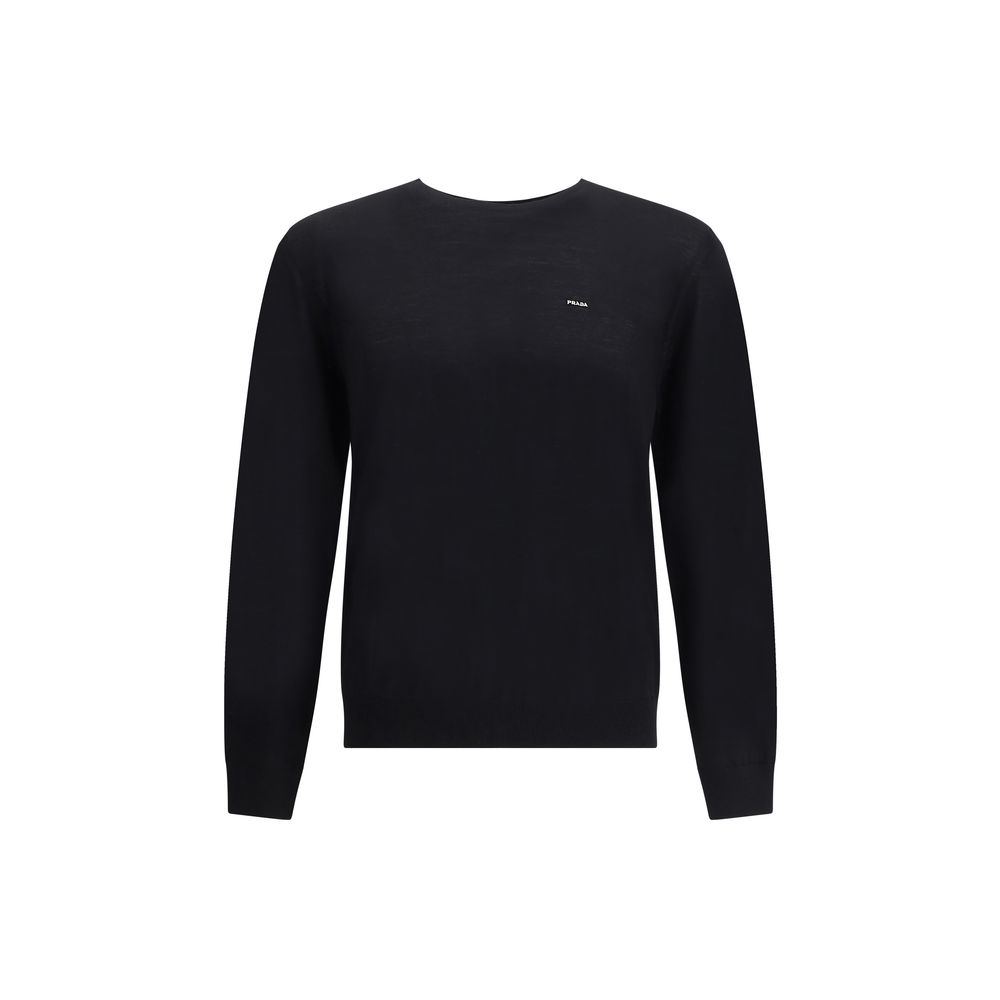 Black Fleece Wool SweatshirtPrada’s Pure Virgin wool Sweater is an essential piece with a refined, contemporary style. Featuring a clean design, it features a contrasting embroidered logo on the chest that adds a distinctive touch. A ribbed crew neck, cuf