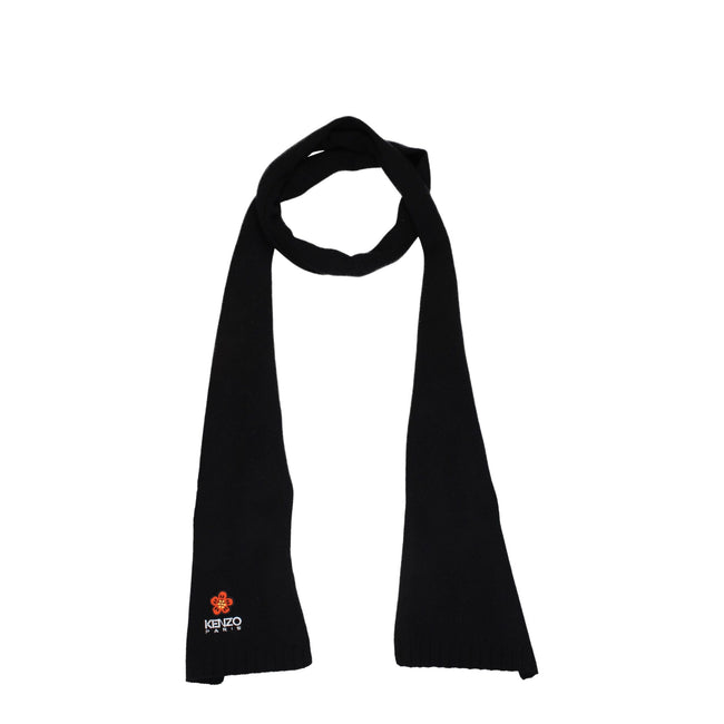 Black Wool ScarfDescription: The product with MPN PFD68EU191KWB99J and code F79267 wool in black is a scarves designed by Kenzo. It has features like logo. Additional Info: Style: Casual Materials: Wool Measurements: 20×250 cm Composition: 100% wool MPN: