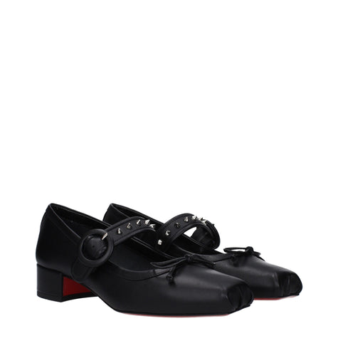 Black Leather Ballet FlatsDescription: The product with MPN 3240626B439 and code F82524 leather in black is a pumps designed by Louboutin. It has features like studs. Additional Info: Color details: Silver Style: Casual Closing type: Buckle Closure Materi