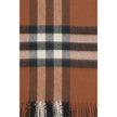 Brown Cashmere ScarfThe Burberry Check Cashmere Scarf is a symbol of timeless elegance. The rectangular design with fringed ends completes a timeless accessory. Season: AW25 Dimension: 168×168 Composition: 100% Kashmir/capra Hircus MADE IN GREAT BRITAINBr