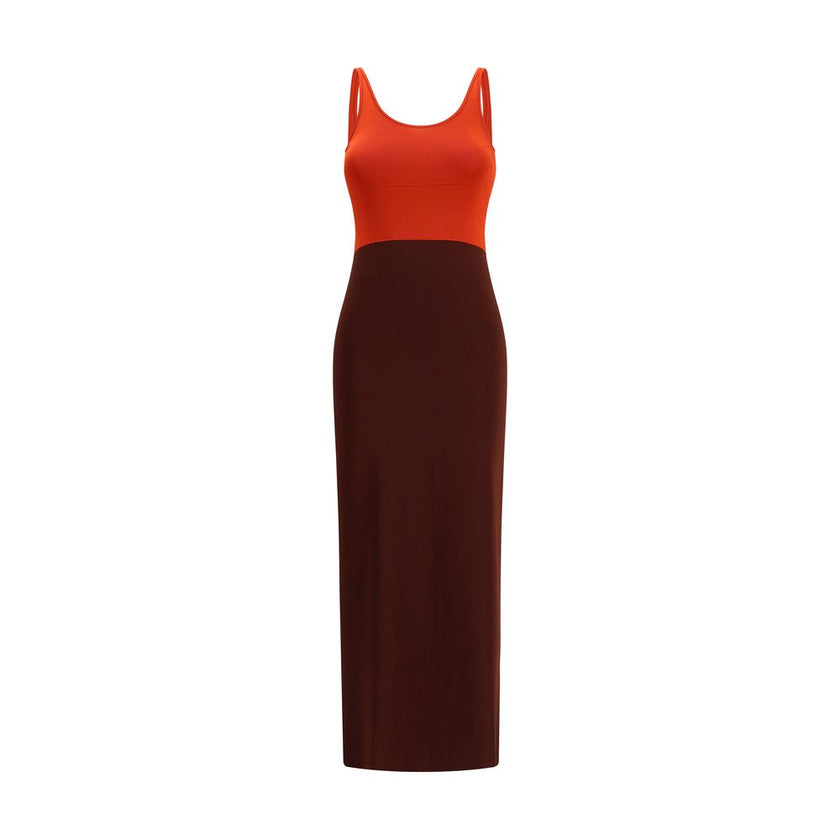 Multicolor Viscose Casual DressFendi’s long knit Dress features a fitted silhouette and sleeveless design with thin straps and a wide round neckline. Made of viscose yarn with a color-block pattern, it combines elegance and modernity in a sleek, feminine