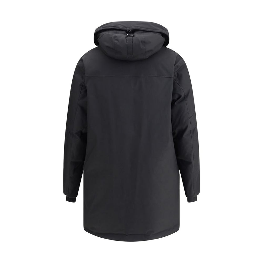 Black Polyester ClothingThe Parka by Dsquared2 is made of durable black fabric and features a drawstring hood, high collar and front closure with concealed double-slider zipper. Functional and with attention to detail, it features zippered chest pockets,